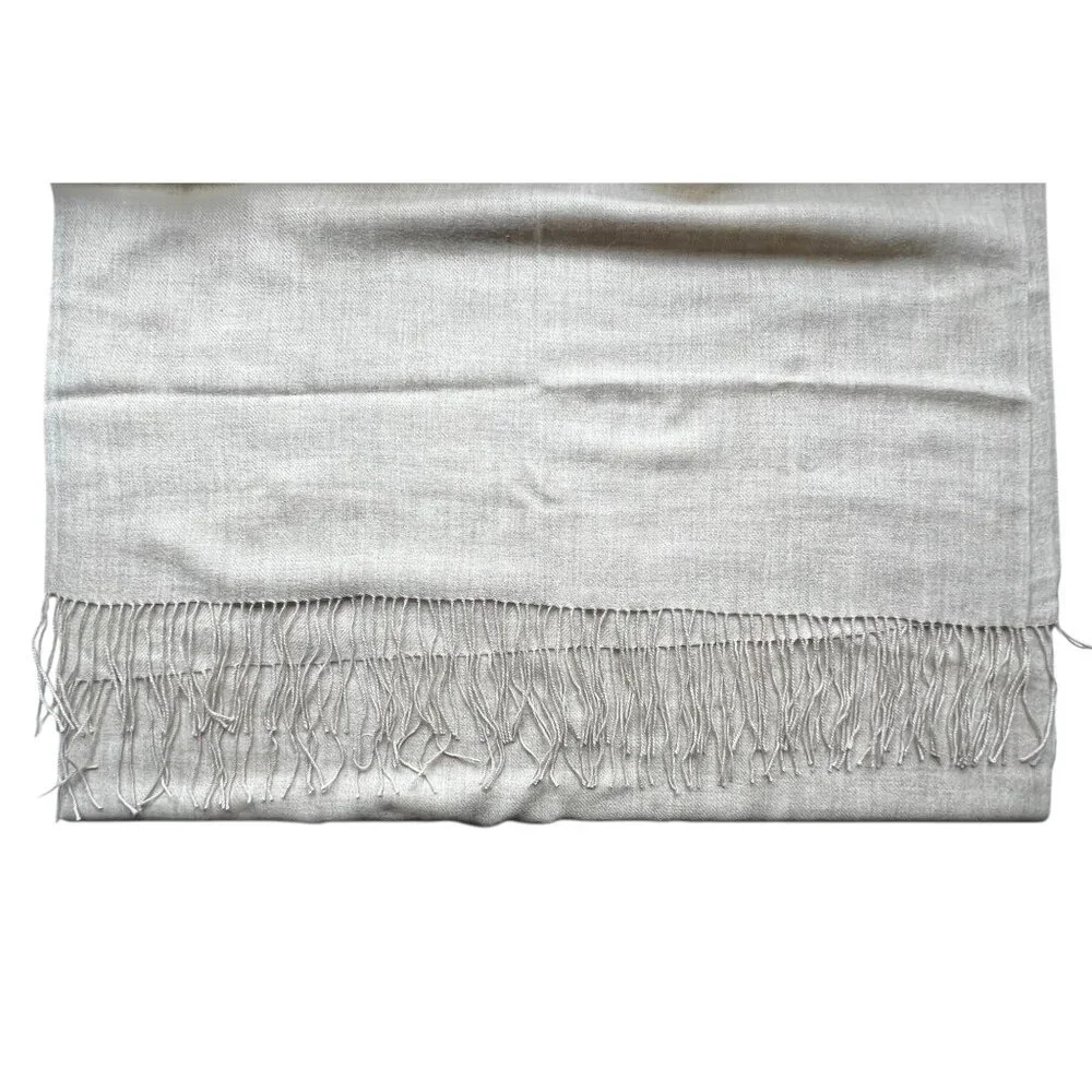 Nordstroms Soft Beige Cashmere Scarf With Fringe Edges